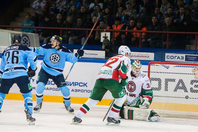 Photo hockey - - KHL : Ensevelis sous l Photo hockey - - KHL : Ensevelis sous l