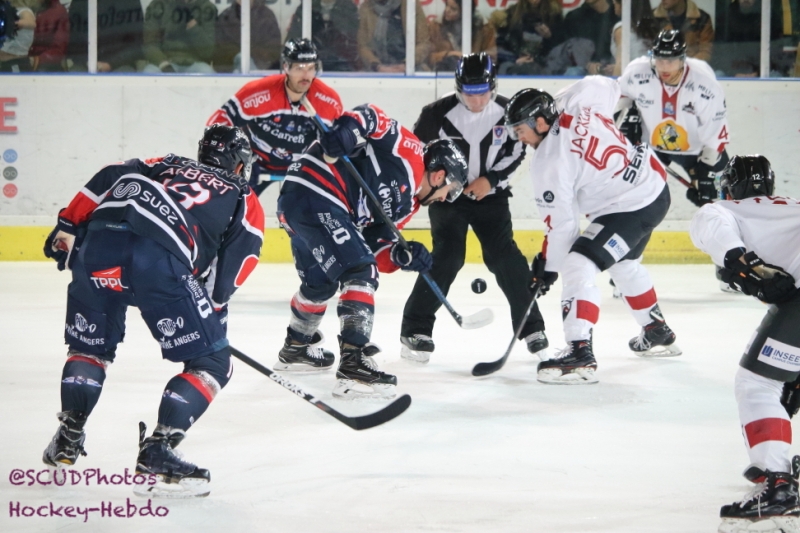 Photo hockey  - Ligue Magnus : 17me journe : Angers  vs Chamonix  - Reportage photos