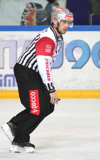 Photo hockey Autour du hockey - Autour du hockey - Un arbitre Suisse  Grenoble: interview