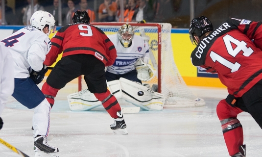 Photo hockey Championnats du monde -  : Canada (CAN) vs France (FRA) - Une dfaite au got amer pour la France.