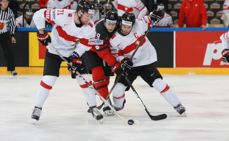 Photo hockey Championnats du monde -  : Canada (CAN) vs Suisse (SUI) - La Nati cre l