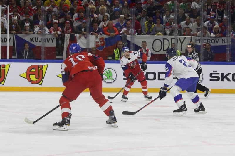 Photo hockey Championnats du monde -  : Rpublique Tchque (CZE) vs Slovaquie (SVK) - A 10 secondes prs !