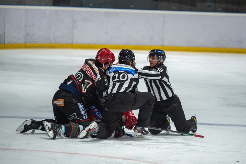Photo hockey Coupe de France - Coupe de France - 1/16 de Finale : Mont-Blanc vs Grenoble  - Grenoble assume son rang!