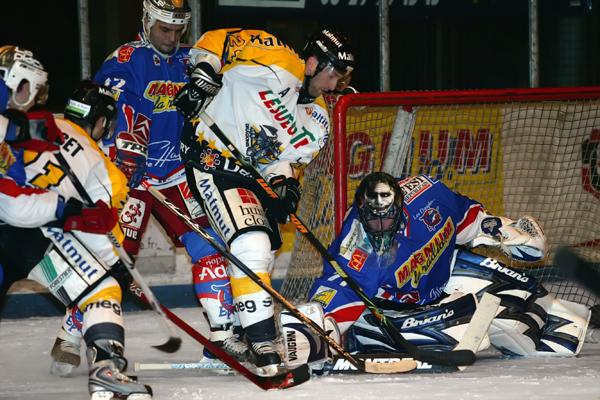 Photo hockey Coupe de la Ligue ARCHIVES - CDL 1/4 - Aller : Epinal  vs Rouen - Epinal teint le feu du Dragon !