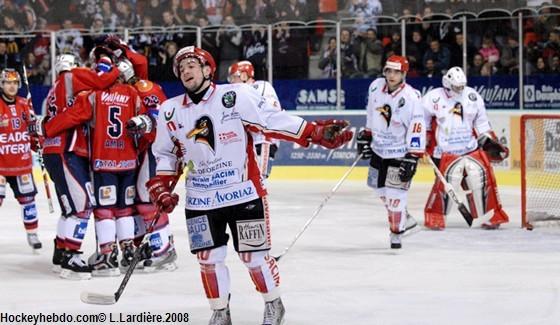 Photo hockey Coupe de la Ligue ARCHIVES - CDL 1/4 - Retour : Grenoble  vs Morzine-Avoriaz - Toujours deux trois buts d