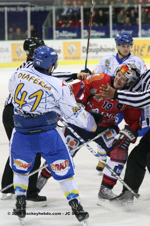 Photo hockey Coupe de la Ligue ARCHIVES - CDL 1/8 - 6me journe : Grenoble  vs Villard-de-Lans - Gentillet...