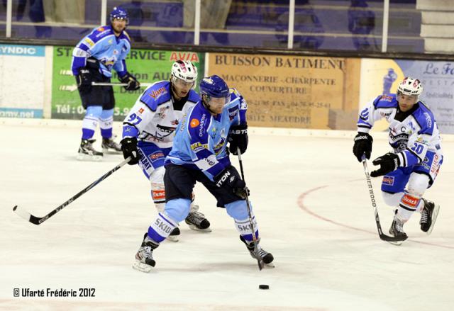 Photo hockey Coupe de la Ligue ARCHIVES - Coupe de la Ligue. : 1/8me, 2me journe  : Villard-de-Lans vs Gap  - Gap fait le mtier