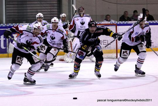 Photo hockey Coupe de la Ligue ARCHIVES - Coupe de la Ligue : 1/2, aller : Rouen vs Brianon  - Le Diable se brle dans lantre du Dragon