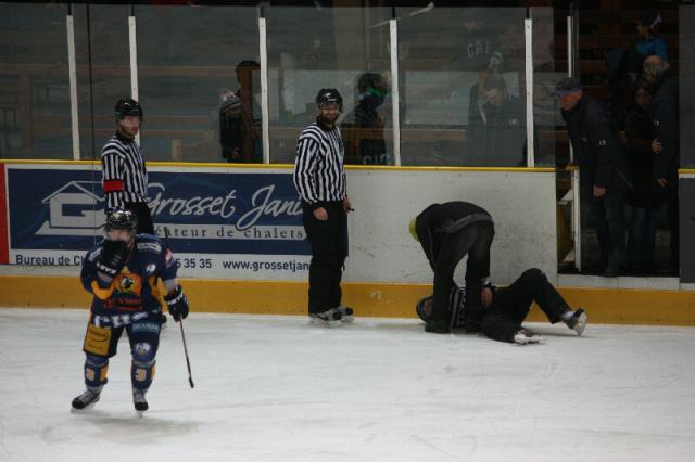 Photo hockey Coupe de la Ligue ARCHIVES - Coupe de la Ligue : 1/2 aller : Chamonix  vs Angers  - Avantage aux Ducs