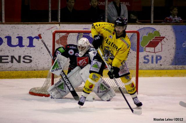 Photo hockey Coupe de la Ligue ARCHIVES - Coupe de la Ligue : 1/4 aller : Amiens  vs Rouen - Les Dragons renversent le Coliseum !
