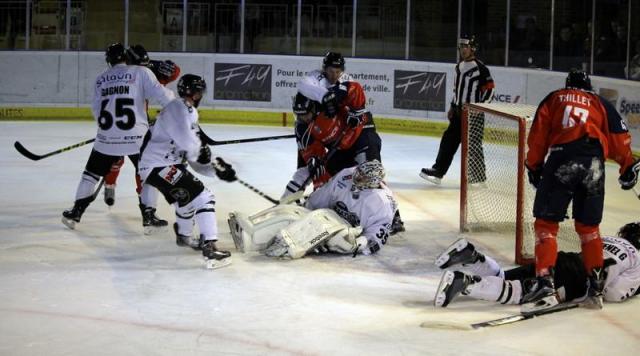 Photo hockey Coupe de la Ligue ARCHIVES - Coupe de la Ligue : 1/8 ème, 1ère journée : Angers  vs Brest  - Les Ducs sabordent Brest