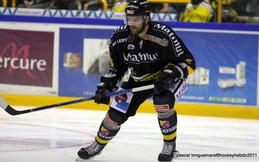 Photo hockey Coupe de la Ligue ARCHIVES - Coupe de la Ligue : 1/8ème, 1ère journée : Neuilly/Marne vs Rouen - Les Bisons font trembler les Dragons Photo hockey Coupe de la Ligue ARCHIVES - Coupe de la Ligue : 1/8ème, 1ère journée : Neuilly/Marne vs Rouen - Les Bisons font trembler les Dragons