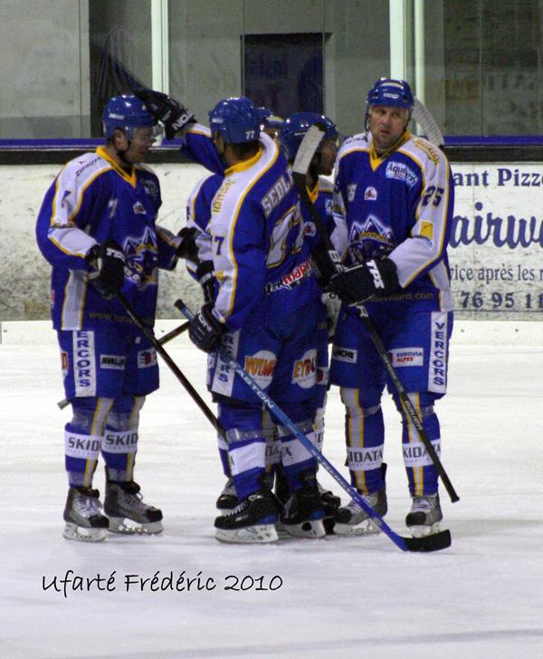 Photo hockey Coupe de la Ligue ARCHIVES - Coupe de la Ligue : 1/8me, 2me journe : Villard-de-Lans vs Chamonix  - Beau succs villardien ! 