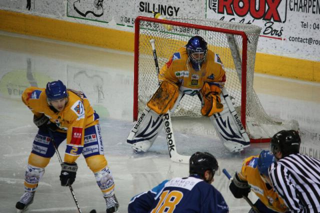 Photo hockey Coupe de la Ligue ARCHIVES - Coupe de la Ligue : 1/8me, 3me journe  : Chamonix  vs Dijon  - CDL : Tillanen blanchit le CHC