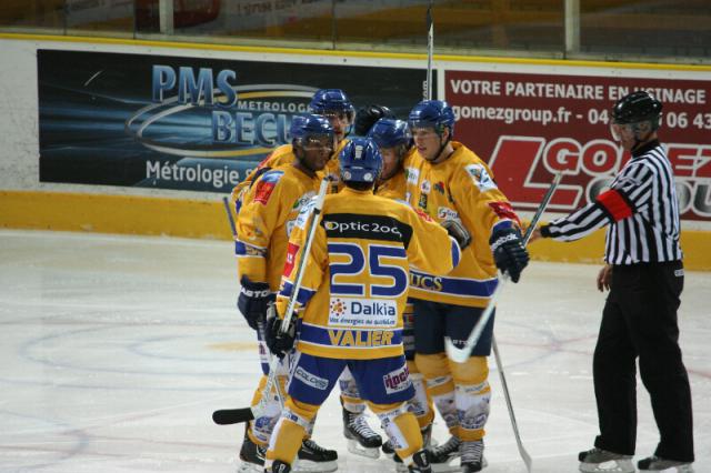 Photo hockey Coupe de la Ligue ARCHIVES - Coupe de la Ligue : 1/8ème, 3ème journée  : Chamonix  vs Dijon  - CDL : Tillanen blanchit le CHC