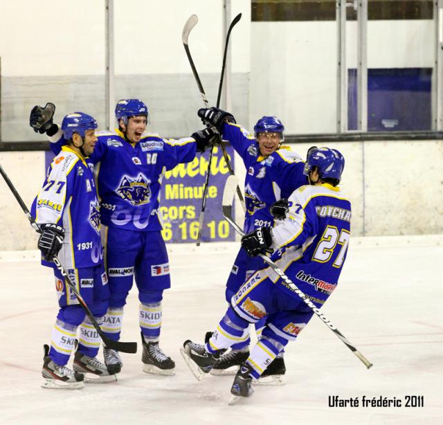 Photo hockey Coupe de la Ligue ARCHIVES - Coupe de la Ligue : 1/8me, 3me journe : Villard-de-Lans vs Brianon  - Match rfrence ! 