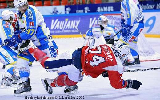 Photo hockey Coupe de la Ligue ARCHIVES - Coupe de la Ligue : 1/8me, 4me journe : Grenoble  vs Gap  - Grenoble cale  nouveau 