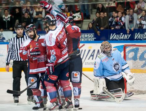 Photo hockey Coupe de la Ligue ARCHIVES - Coupe de la Ligue : 1/8ème, 5ème  journée : Grenoble  vs Briançon  - Grenoble euphorique !