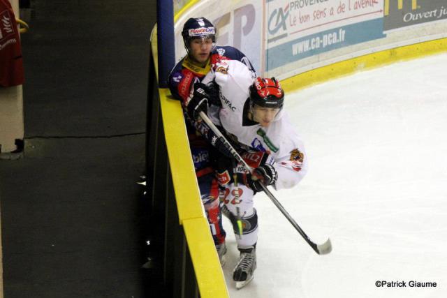 Photo hockey Division 1 - D1 : 1/4 de finale, match 1  : Nice vs Bordeaux - Les Boxers taient plus forts