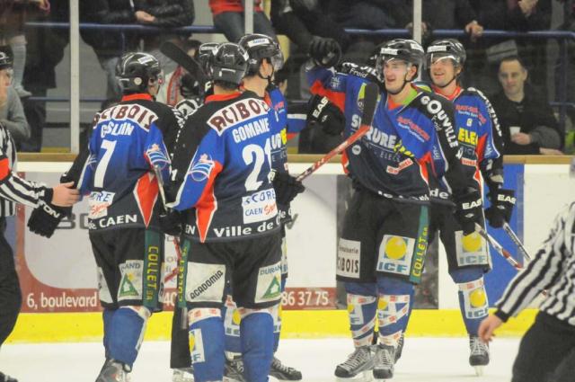Photo hockey Division 1 - D1 : 10me journe : Caen  vs Garges-ls-Gonesse - Deuil/Garges sombre en Normandie