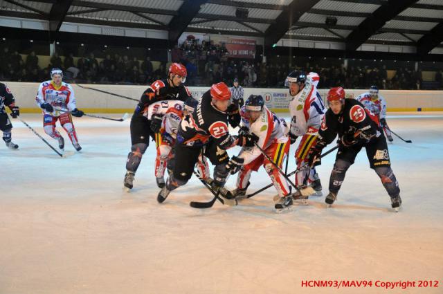Photo hockey Division 1 - D1 : 10me journe : Neuilly/Marne vs Nice - Neuilly fait tomber le leader