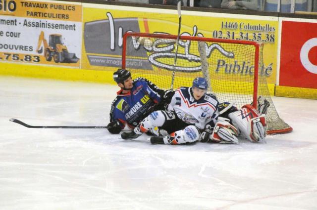 Photo hockey Division 1 - D1 : 12me journe : Caen  vs Brest  - Le choc... pour les caennais