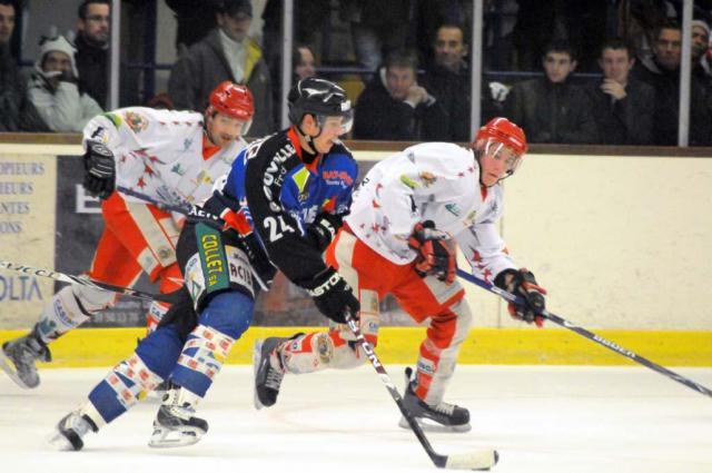Photo hockey Division 1 - D1 : 14me journe : Caen  vs Amnville - Caen sait recevoir 