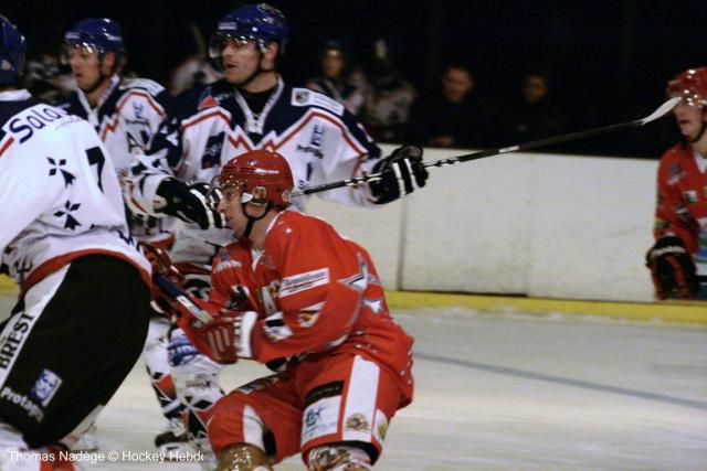 Photo hockey Division 1 - D1 : 15me journe : Amnville vs Brest  - une rentre dans la douleur