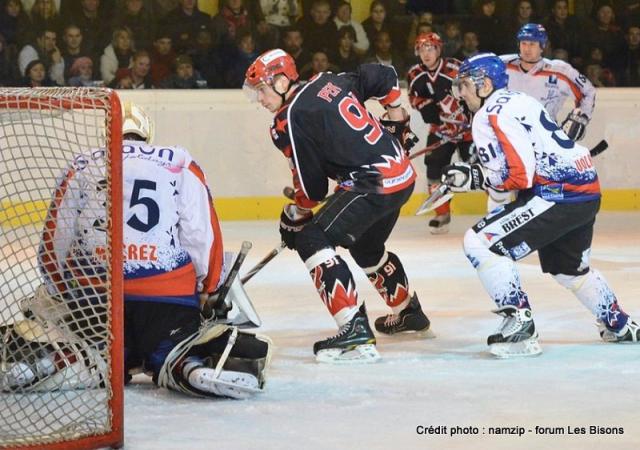 Photo hockey Division 1 - D1 : 15me journe : Neuilly/Marne vs Brest  - Une leon d
