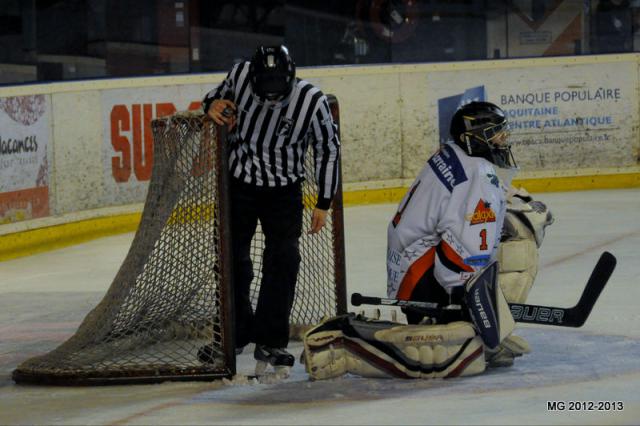 Photo hockey Division 1 - D1 : 17me journe : Bordeaux vs Amnville - Bordeaux sans aucune concession