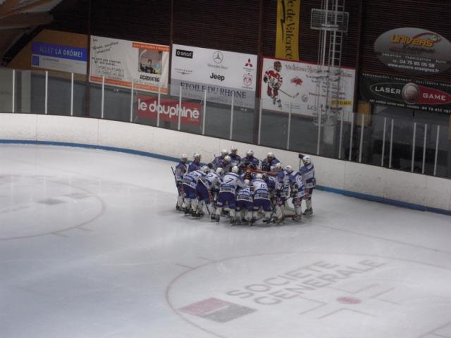 Photo hockey Division 1 - D1 : 17me journe : Valence vs Avignon - La belle pour les Lynx