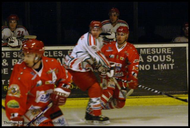Photo hockey Division 1 - D1 : 22me journe : Amnville vs Courbevoie  - Fiser encore... 