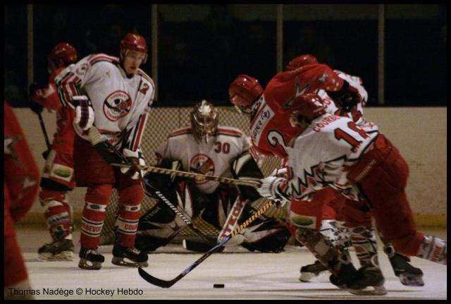 Photo hockey Division 1 - D1 : 22me journe : Amnville vs Courbevoie  - Fiser encore... 