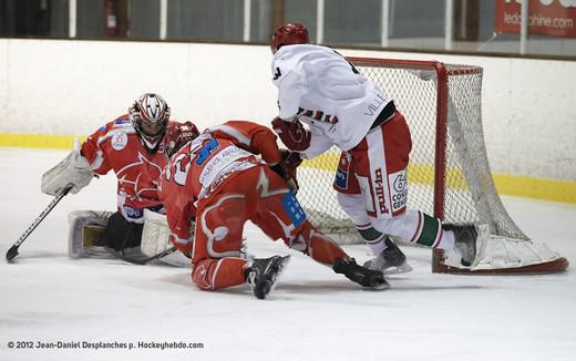 Photo hockey Division 1 - D1 : 22me journe : Valence vs Anglet - Les matchs se suivent et  se ressemblent.