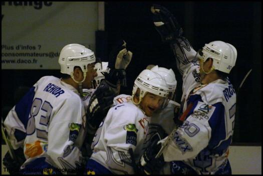 Photo hockey Division 1 - D1 : 24me journe : Amnville vs Reims - Sortie manque