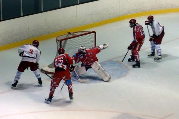 Photo hockey Division 1 - D1 : 2me journe : Valence vs Courbevoie  - Les Coqs mangent du Lynx