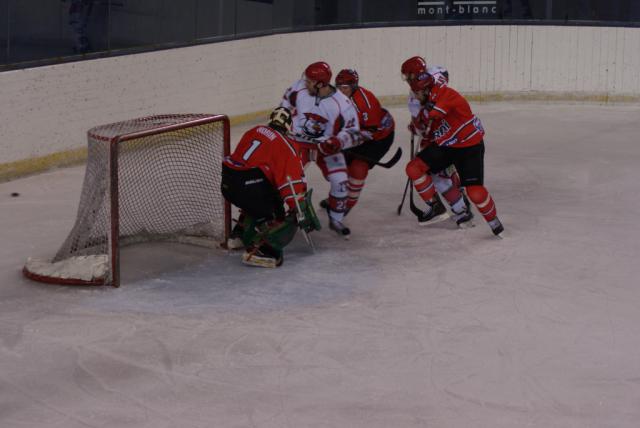 Photo hockey Division 1 - D1 : 5me journe : Mont-Blanc vs Courbevoie  - L