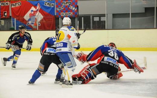 Photo hockey Division 1 - D1 - 6me journe : Caen  vs Avignon - sur le fil...