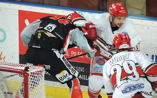 Photo hockey Division 1 - D1 : Play Off - Finale, match 1 : Bordeaux vs Anglet - Les Boxers trbuchent en finale 