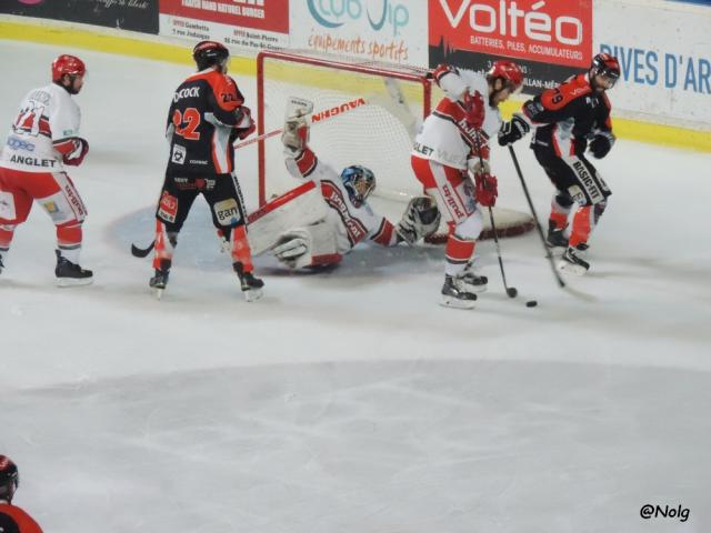 Photo hockey Division 1 - D1 : Play Off - Finale, match 3 : Bordeaux vs Anglet - Les Boxers courent vers la Magnus