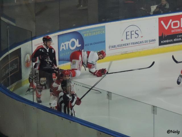 Photo hockey Division 1 - D1 : Play Off - Finale, match 3 : Bordeaux vs Anglet - Les Boxers courent vers la Magnus