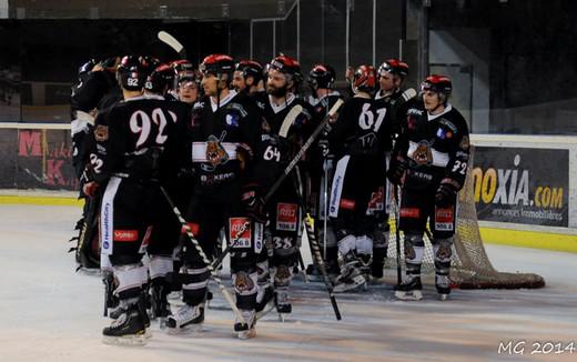 Photo hockey Division 1 - D1 playoff : 1/2  finale, match 2 : Bordeaux vs Mulhouse - Bordeaux remet les compteurs  zro