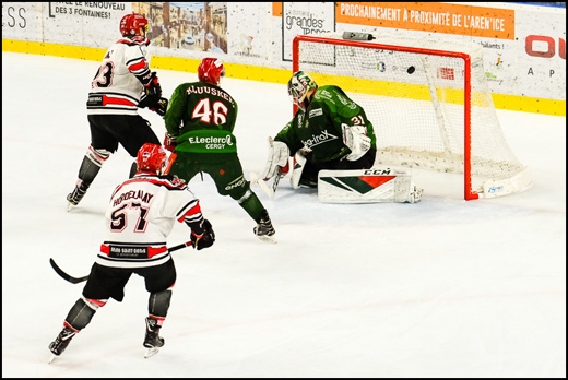 Photo hockey Division 1 - Division 1 - 1/2 Finale match 5 : Cergy-Pontoise vs Neuilly/Marne - Naufrage aux portes de la finale pour les jokers