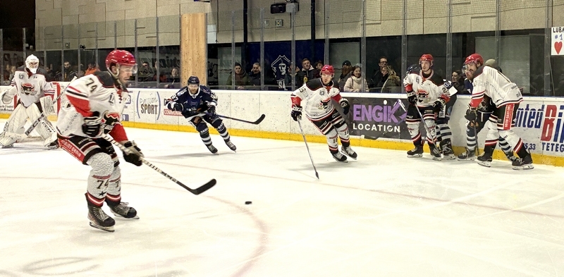 Photo hockey Division 1 - Division 1 - 1/4 de Finale - Match 3 : Dunkerque vs Neuilly/Marne - Dunkerque s�impose en prolongation 