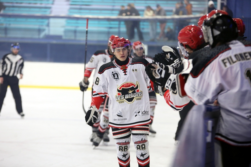 Photo hockey Division 1 - Division 1 - 1/8 de Finale - Match 2 : Mont-Blanc vs Neuilly/Marne - Mont-Blanc force un match 3!