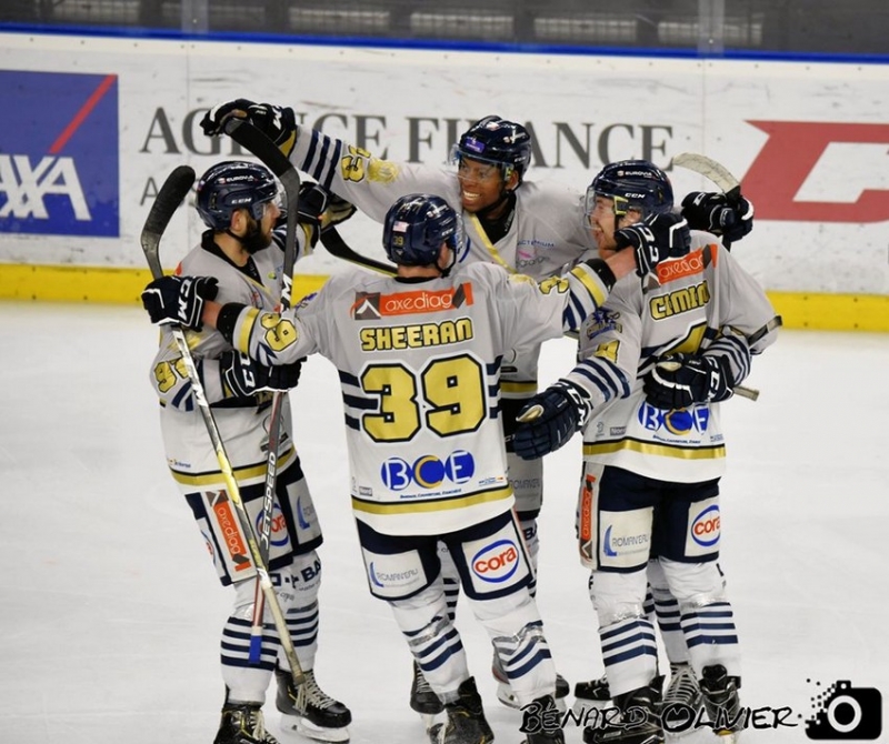 Photo hockey Division 1 - Division 1 : 11me journe : Cergy-Pontoise vs Dunkerque - Les Corsaires emportent le butin