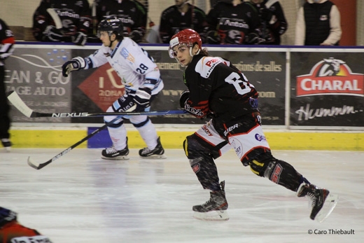 Photo hockey Division 1 - Division 1 : 11me journe : Cholet  vs Tours  - Les Dogs passent les Remparts