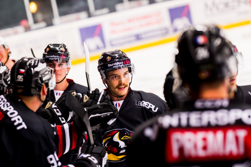 Photo hockey Division 1 - Division 1 : 11me journe : Morzine-Avoriaz vs Neuilly/Marne - C