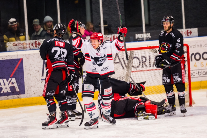 Photo hockey Division 1 - Division 1 : 11me journe : Morzine-Avoriaz vs Neuilly/Marne - C
