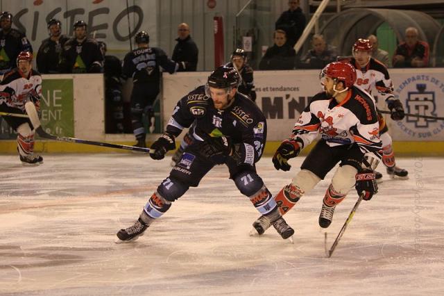 Photo hockey Division 1 - Division 1 : 13ème journée : Tours vs Neuilly/Marne - Tours vainqueur aux tirs aux buts Photo hockey Division 1 - Division 1 : 13ème journée : Tours vs Neuilly/Marne - Tours vainqueur aux tirs aux buts